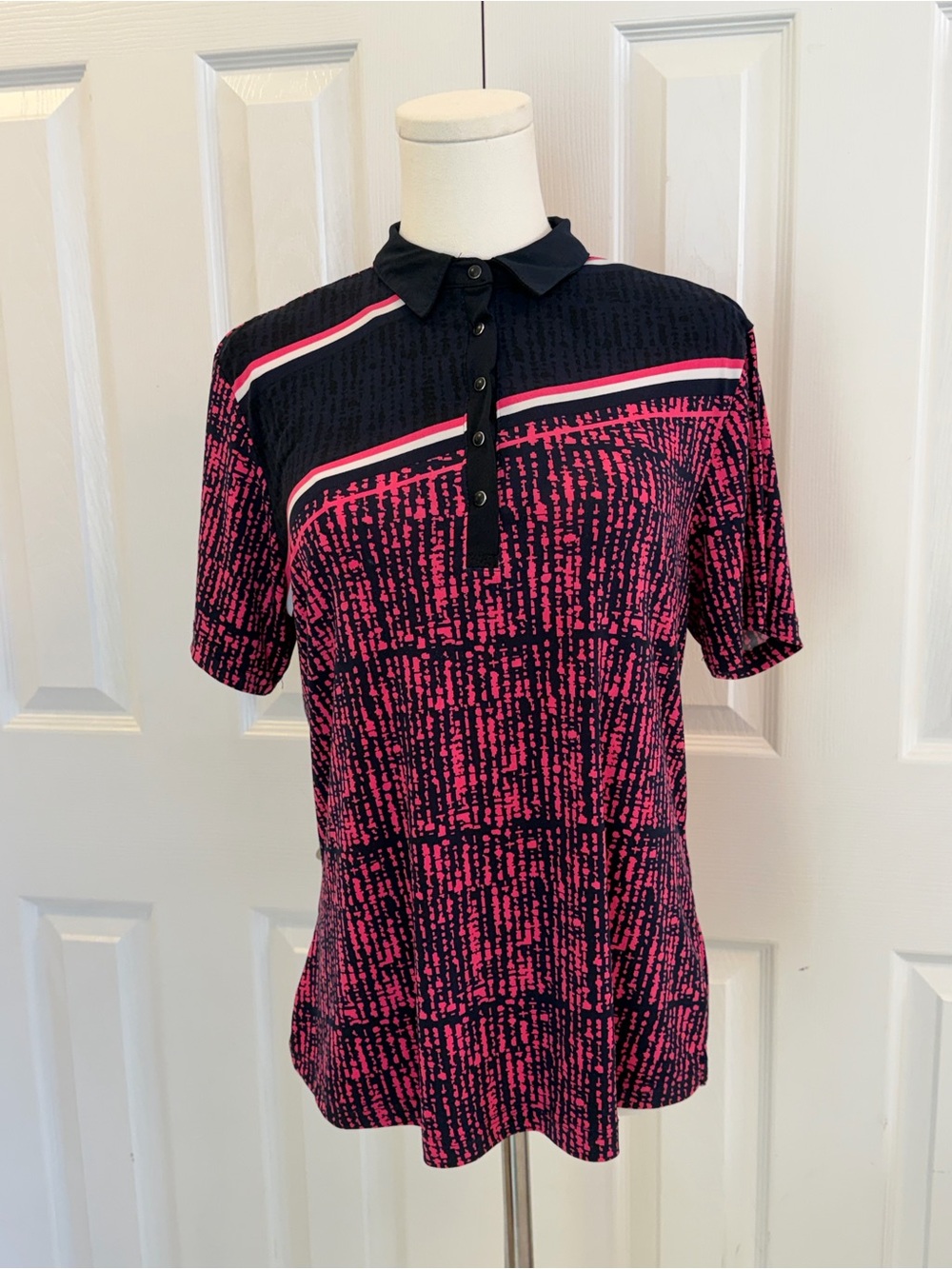 DKNY Golf Pink Navy Geometric Print Polo Shirt Size Medium